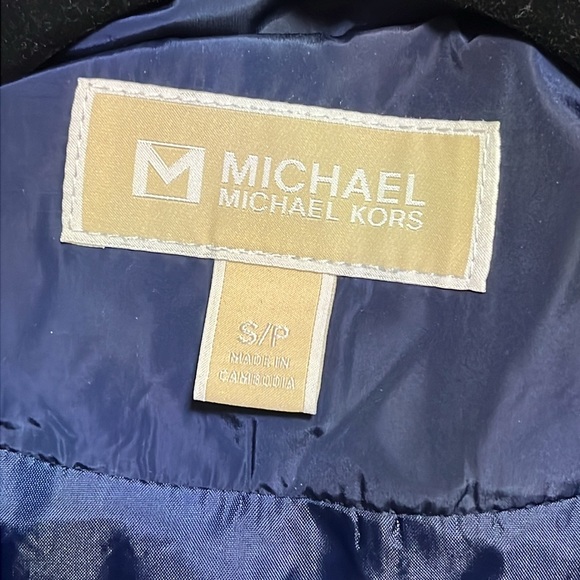 Michael Kors Puffer Vest - Picture 4 of 5